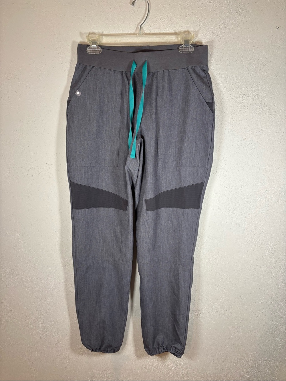 Women’s Figs Scrub Joggers